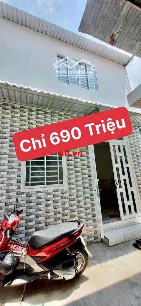 "Nhà trệt lửng - giá rẻ - ngay chợ bình thủy"