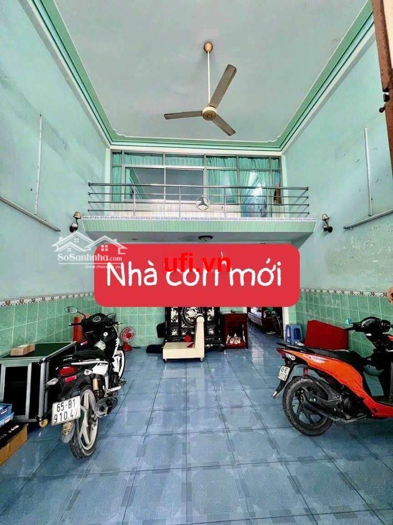 "Bán nền tặng nhà trệt lầu"