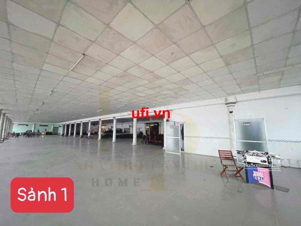 "Cho thuê 10.000m2 mặt tiền lê hồng phong"