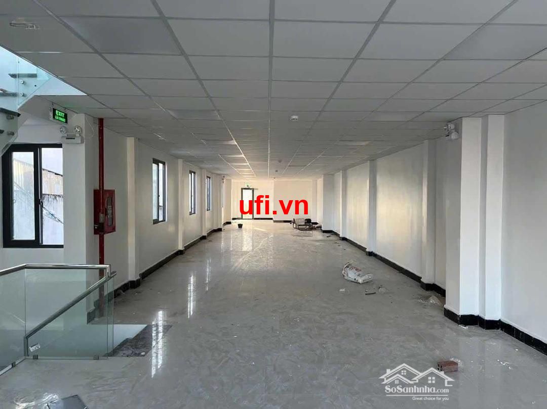 gần vincom hùng vương cần thơ dtsd 1.100m2"